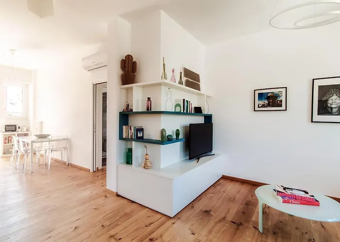 Contrada Sant'elia - By Myhomeincomo Apartmán *