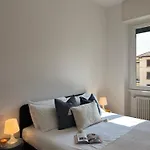 Contrada Sant'elia - By Myhomeincomo קומו