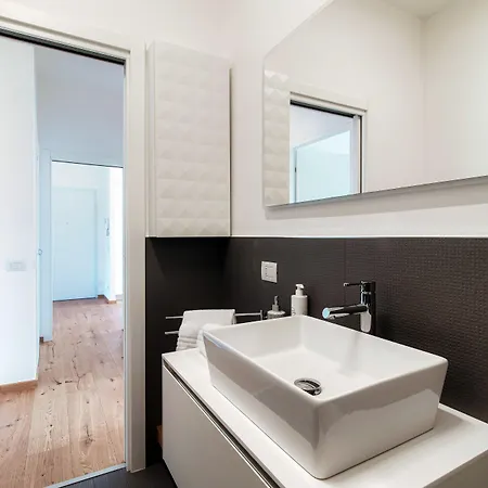 Contrada Sant'elia - By Myhomeincomo Apartment *