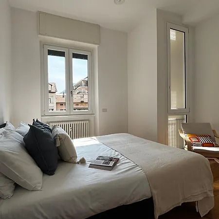 Contrada Sant'elia - By Myhomeincomo Apartmán