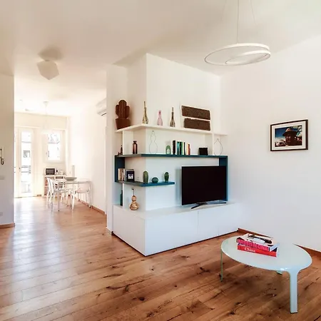 Apartamento Contrada Sant'elia - By Myhomeincomo Como